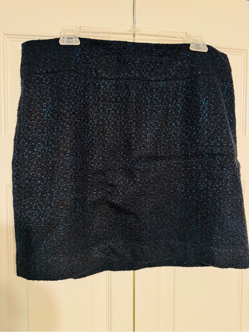 Ann Taylor LOFT Black Speckled Boucle Mini Skirt